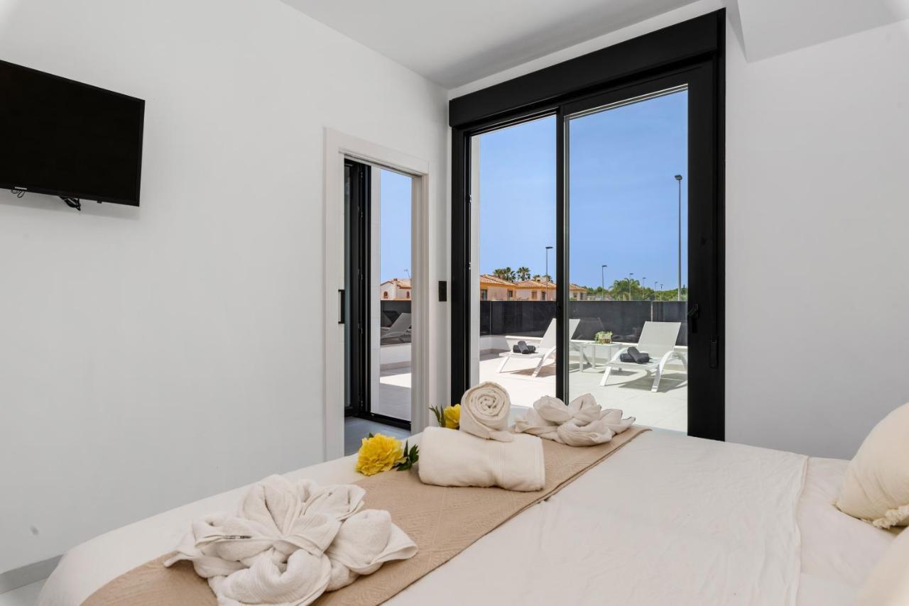 Adela Villa San Javier